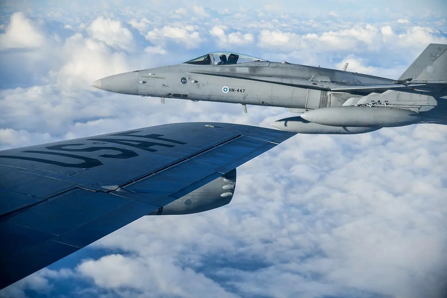 Finnish and US fighter jets